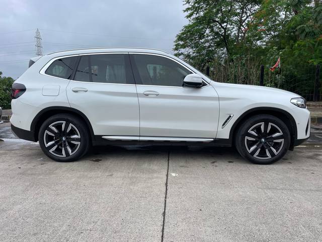 https://images10.gaadi.com/usedcar_image/4562763/original/e09bba77ca05c89f2285f941d304b6da.jpg?imwidth=6401