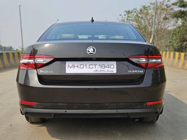 https://images10.gaadi.com/usedcar_image/4564568/original/processed_67d0eb6b76483fefa1ba99f0d5abbd98.jpg?imwidth=6402
