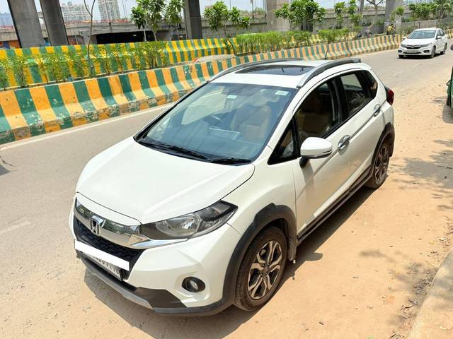 https://images10.gaadi.com/usedcar_image/4607944/original/processed_dcddd9d0-9672-49d3-9506-b34fbda36d4b.jpg?imwidth=6402