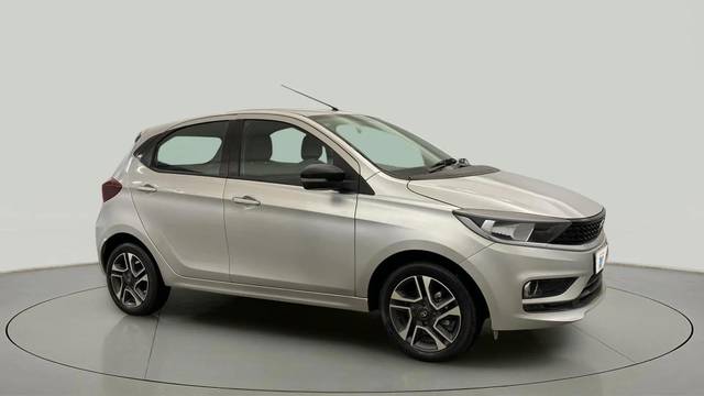 https://images10.gaadi.com/usedcar_image/4622455/original/68820bbdf8950051be1a80687f321ec2.jpg?imwidth=6400