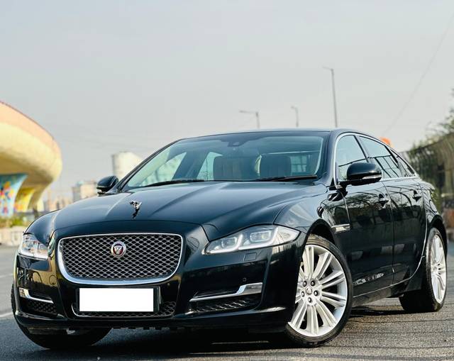 https://images10.gaadi.com/usedcar_image/4631658/original/processed_3649f92806f5dc0b523f6ffc1b0bf865.jpg?imwidth=6402